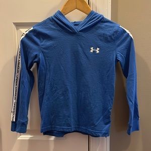 Under Armour long sleeve shirt with hood, boy size 7